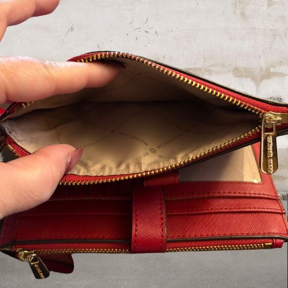 Michael Kors NWOT Adele Leather Double Zip Wristlet Wallet in Red - Picture 8 of 8